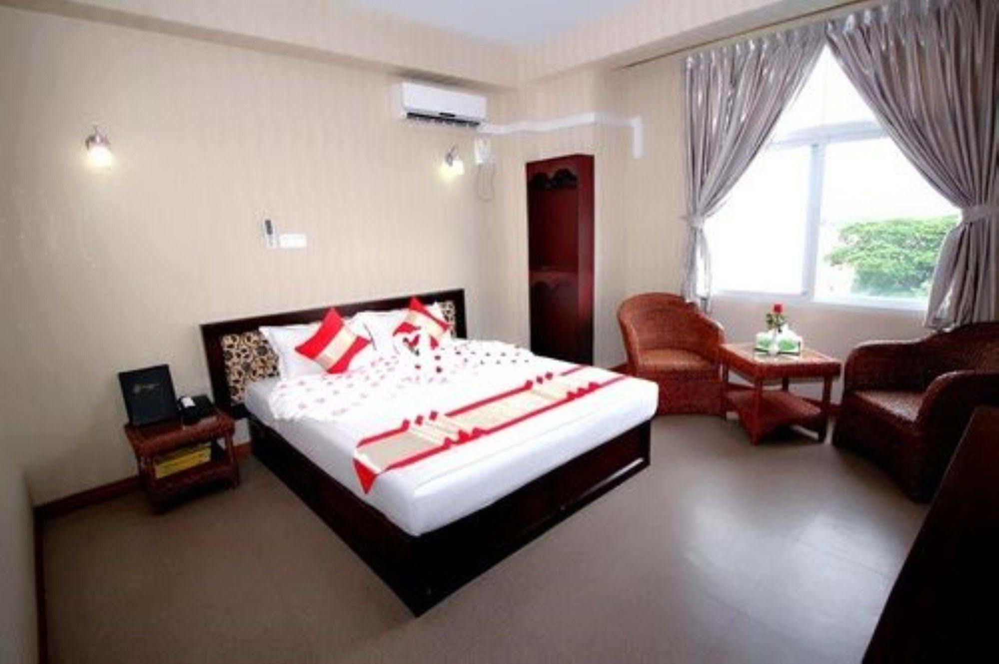 Diamond Crown Hotel Gyogon Exterior foto